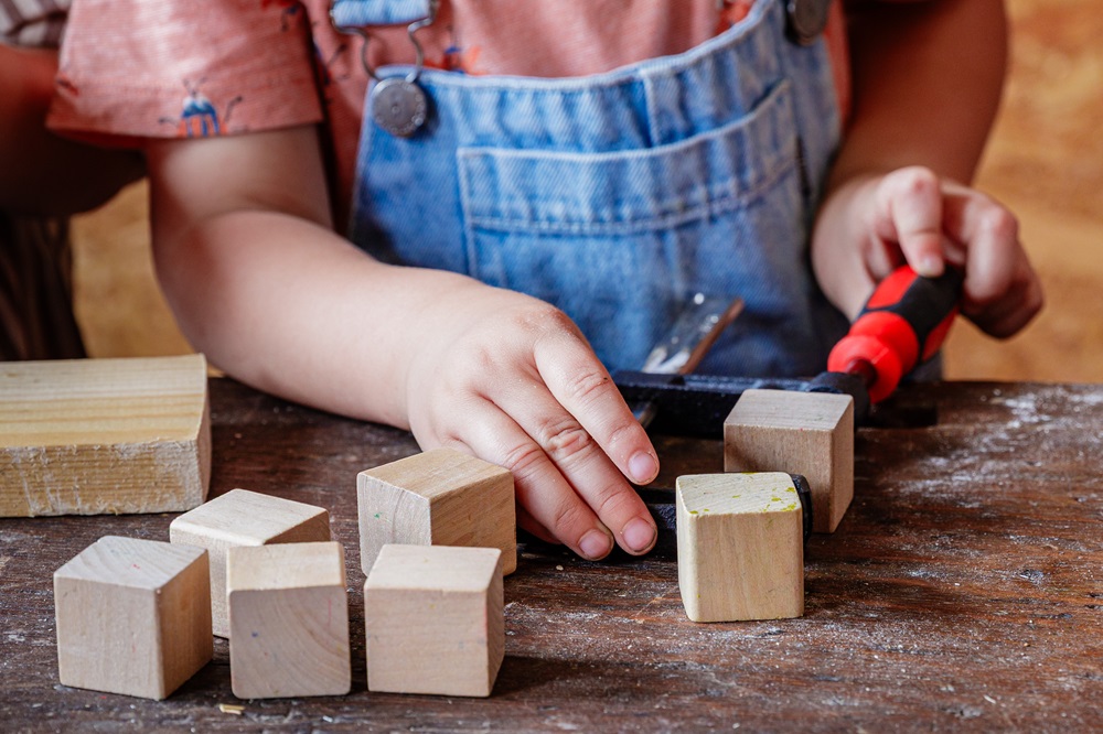 Houtbewerking met kinderen 6 Houtbewerking met kinderen - De Lerende Wolf